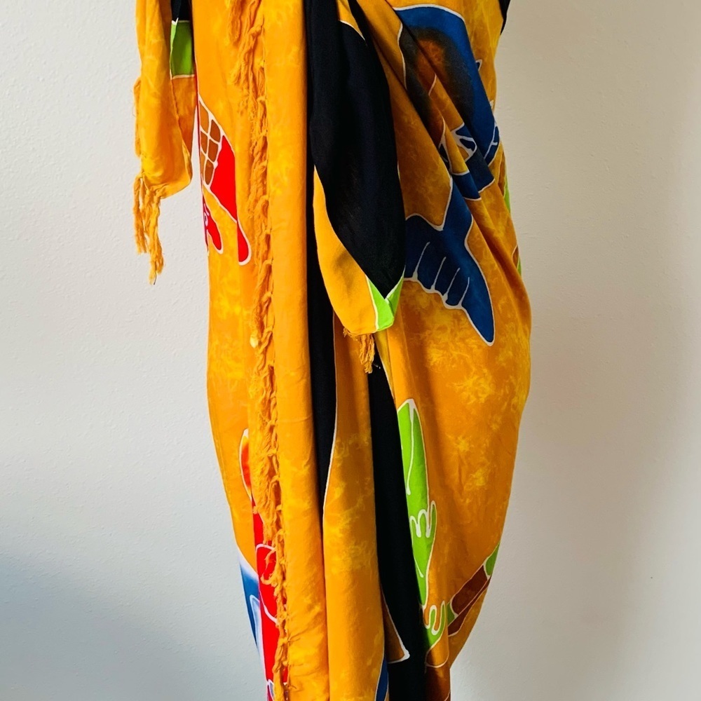 Sarong - Picture 5 of 6